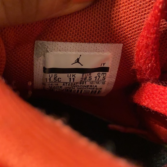 Nike Air Jordan - Picture 7 of 7